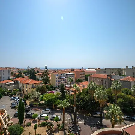 Le Lemon Centre Parking Gratuit Climatisation 芒通